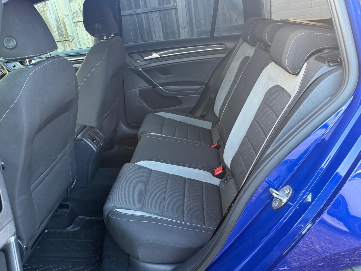 Used Volkswagen Golf 2016 for sale - 76786490: Photo 24