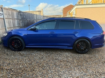 Used Volkswagen Golf 2016 for sale - 76786490: Photo