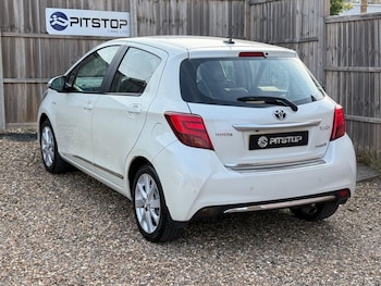 Used Toyota Yaris 2015 for sale - 79169659: Photo