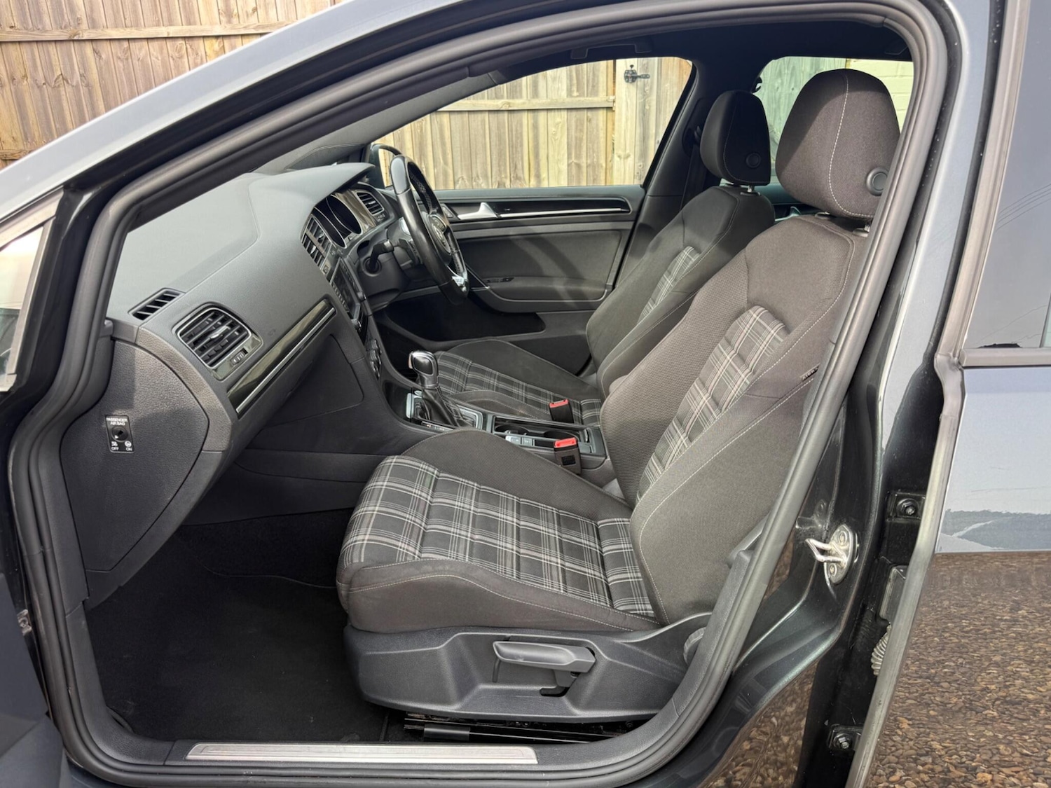 Used Volkswagen Golf 2016 for sale - 77585923: Photo 19