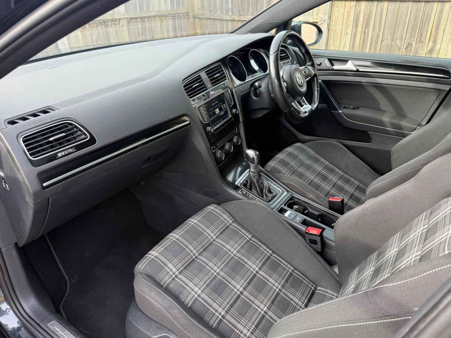 Used Volkswagen Golf 2016 for sale - 77585923: Photo 21