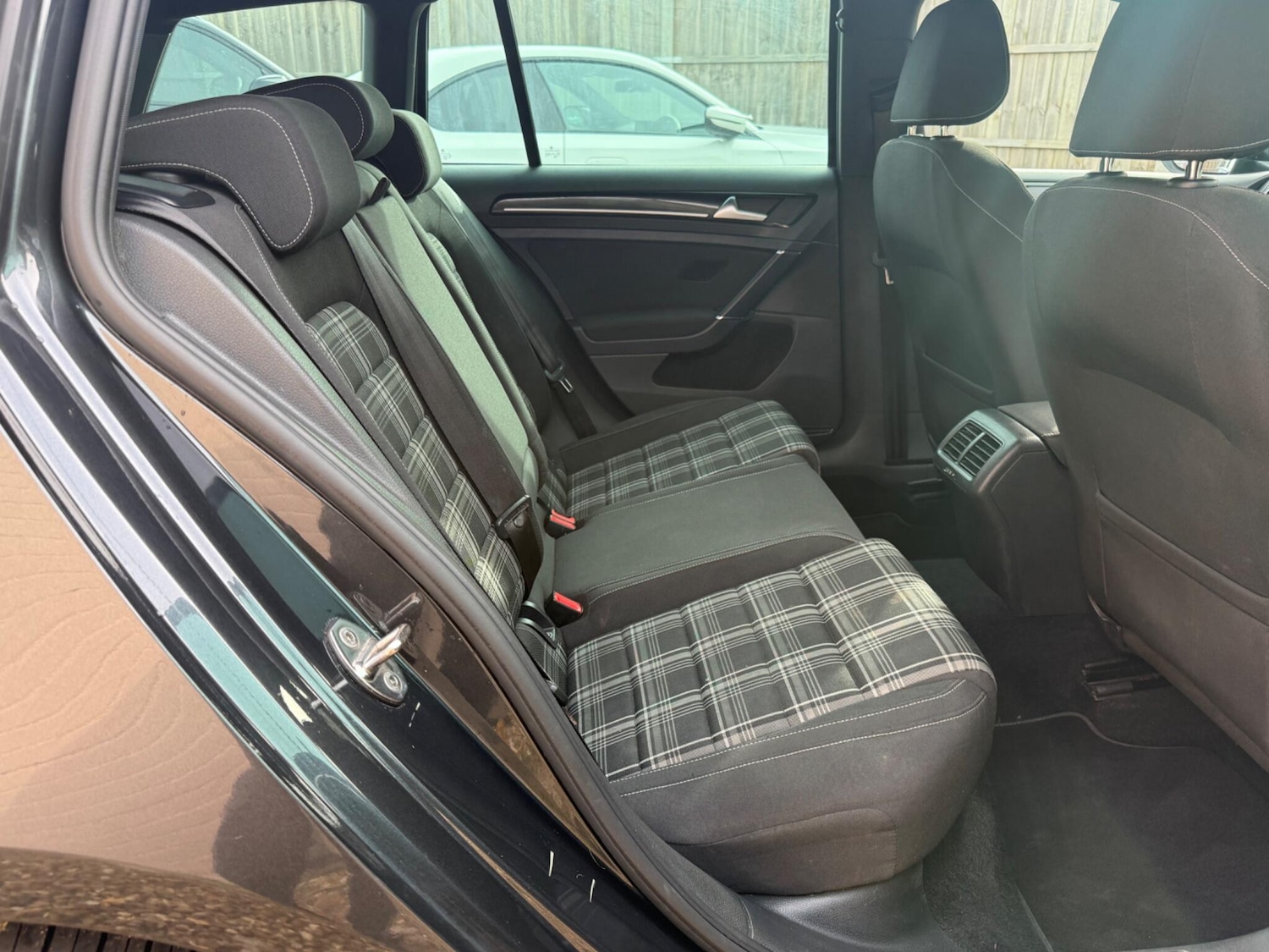 Used Volkswagen Golf 2016 for sale - 77585923: Photo 24