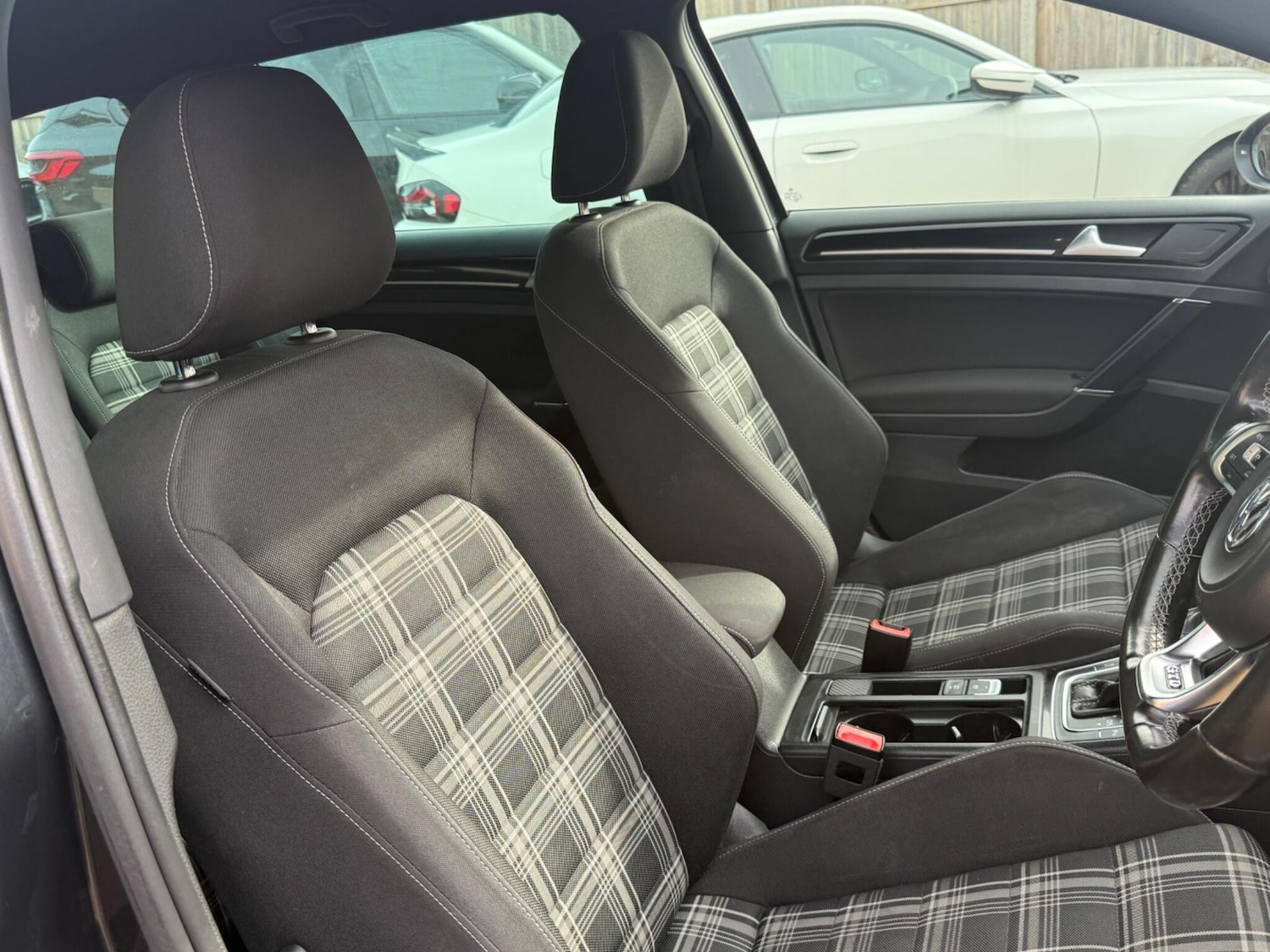 Used Volkswagen Golf 2016 for sale - 77585923: Photo 29