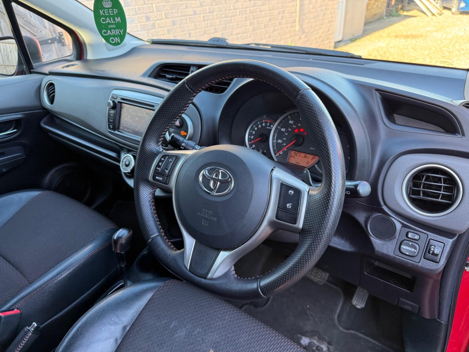 Used Toyota Yaris 2012 for sale - 77722613: Photo 18