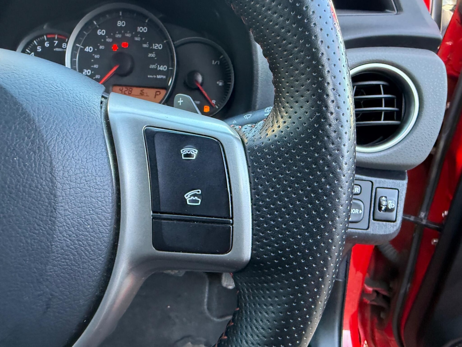 Used Toyota Yaris 2012 for sale - 77722613: Photo 20