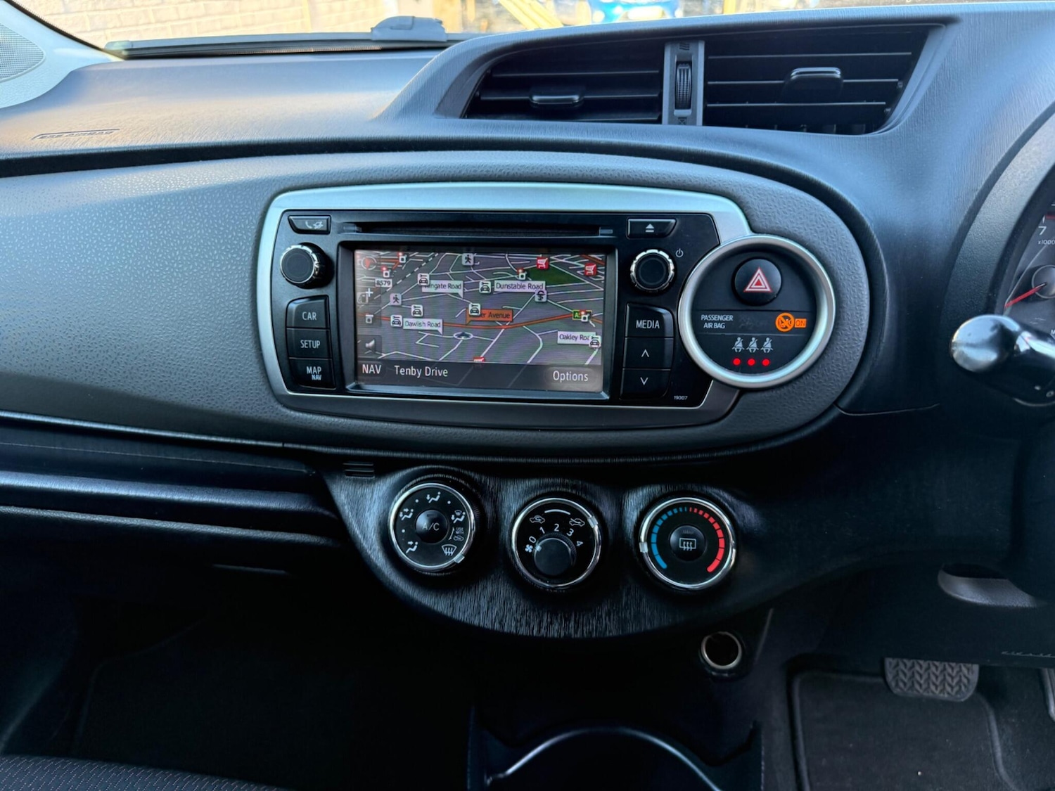 Used Toyota Yaris 2012 for sale - 77722613: Photo 21