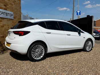 Used Vauxhall Astra 2015 for sale - 79472058: Photo