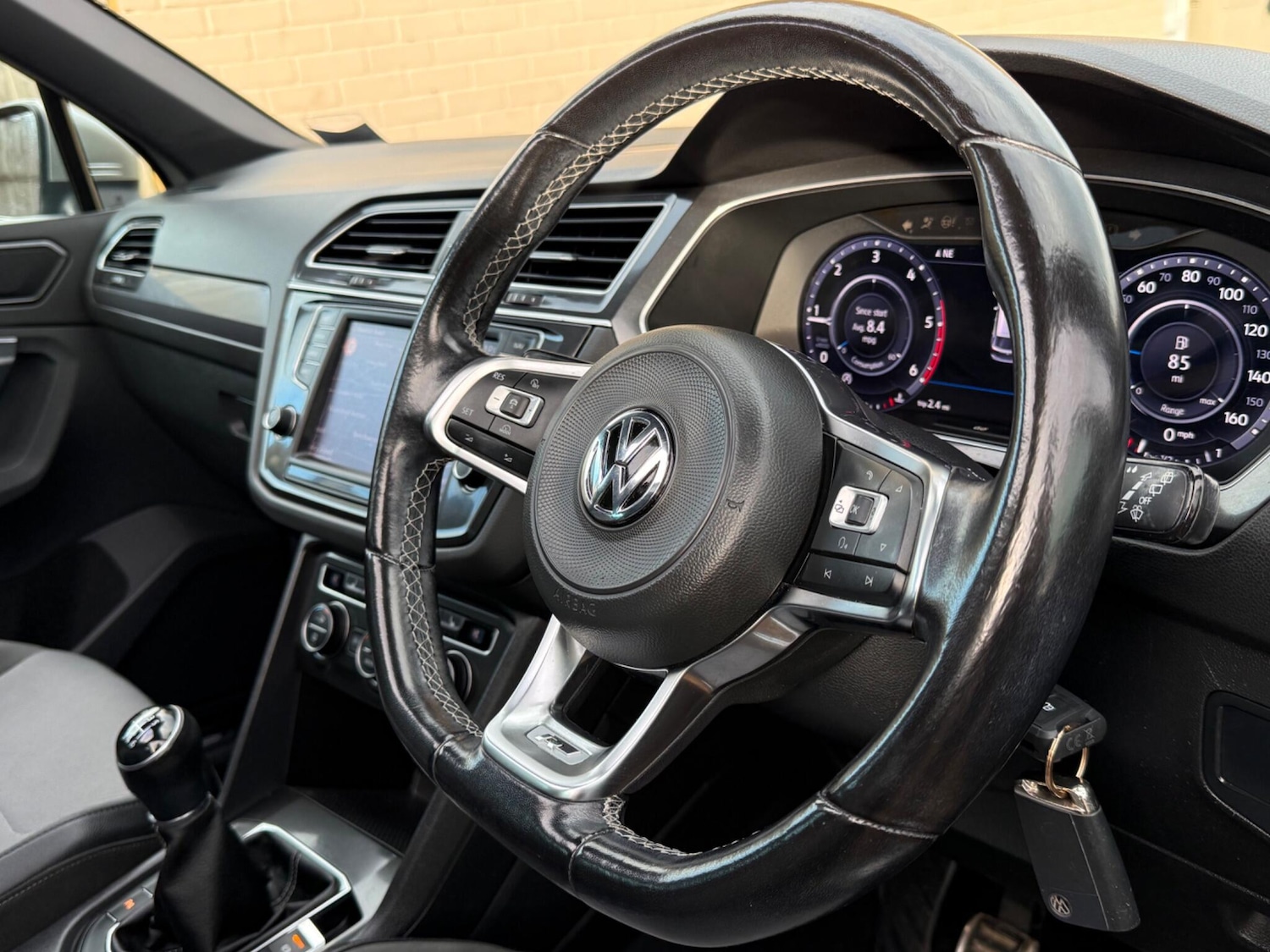 Used Volkswagen Tiguan 2017 for sale - 77237941: Photo 27