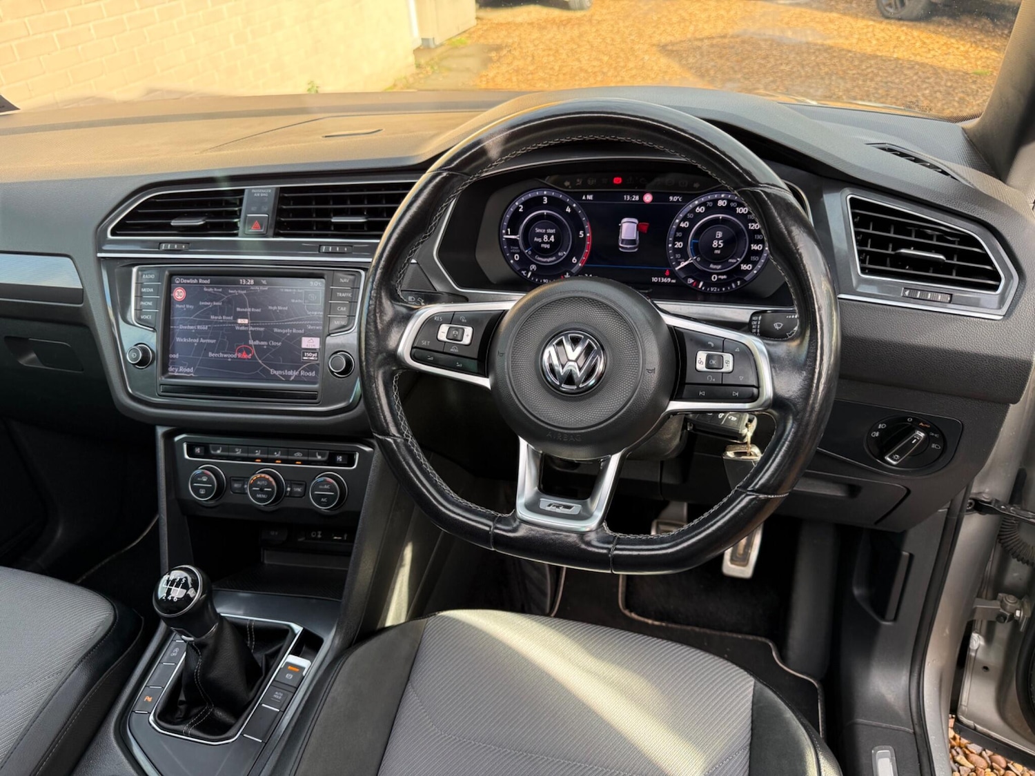 Used Volkswagen Tiguan 2017 for sale - 77237941: Photo 36