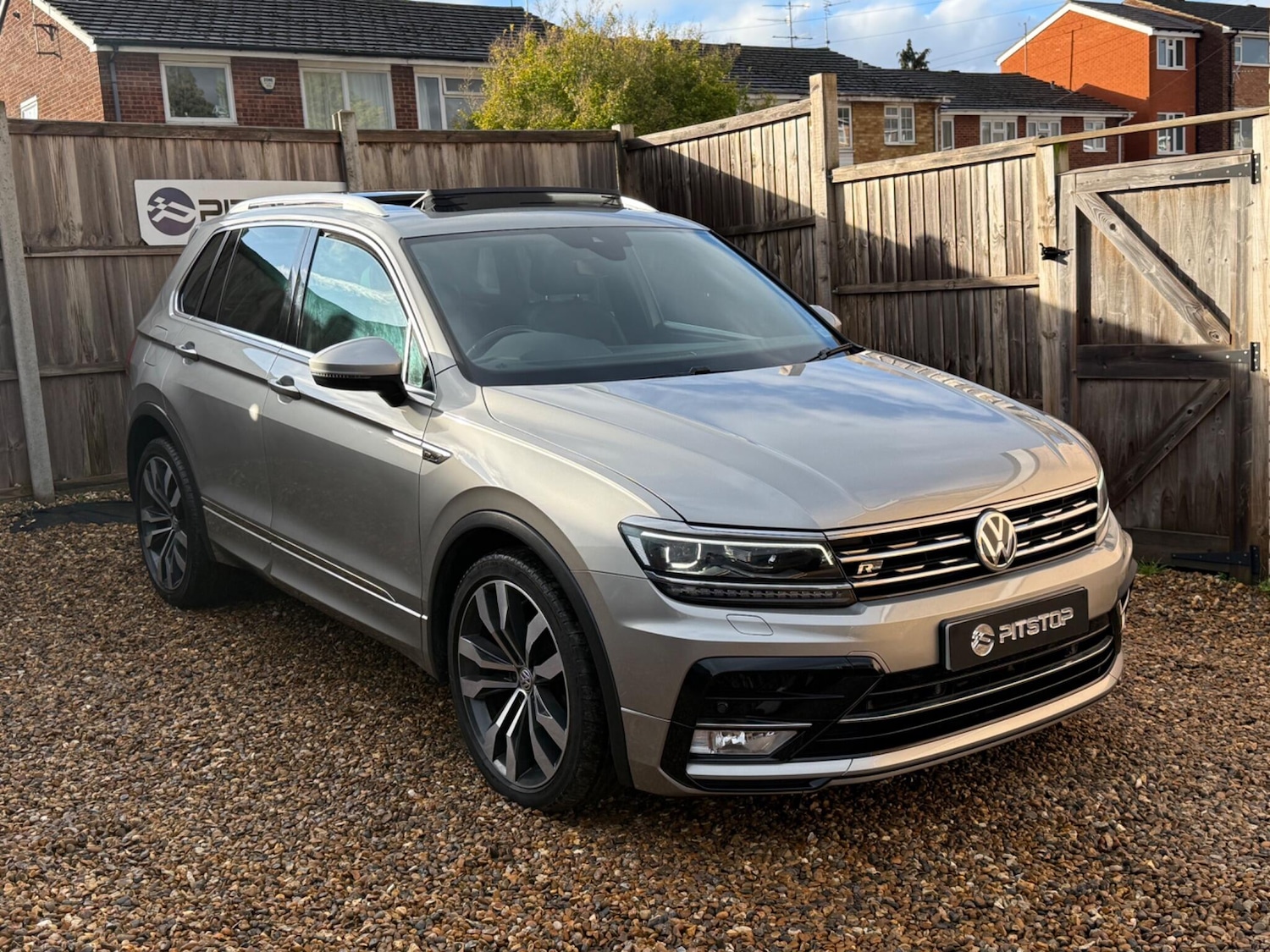 Used Volkswagen Tiguan 2017 for sale - 77237941: Photo 4
