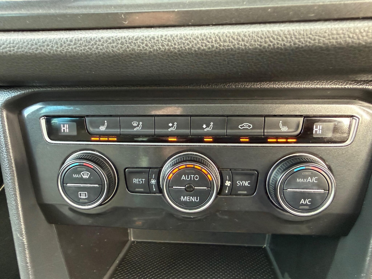 Used Volkswagen Tiguan 2017 for sale - 77237941: Photo 44