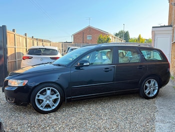 Used Volvo V50 2009 for sale - 79496021: Photo