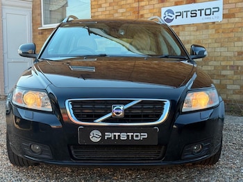 Used Volvo V50 2009 for sale - 79496021: Photo