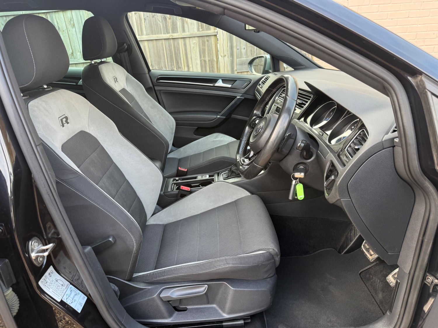 Used Volkswagen Golf 2016 for sale - 78034619: Photo 28