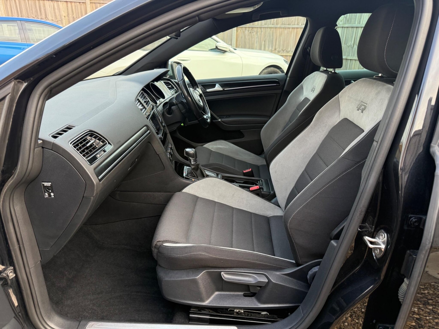 Used Volkswagen Golf 2016 for sale - 78034619: Photo 36