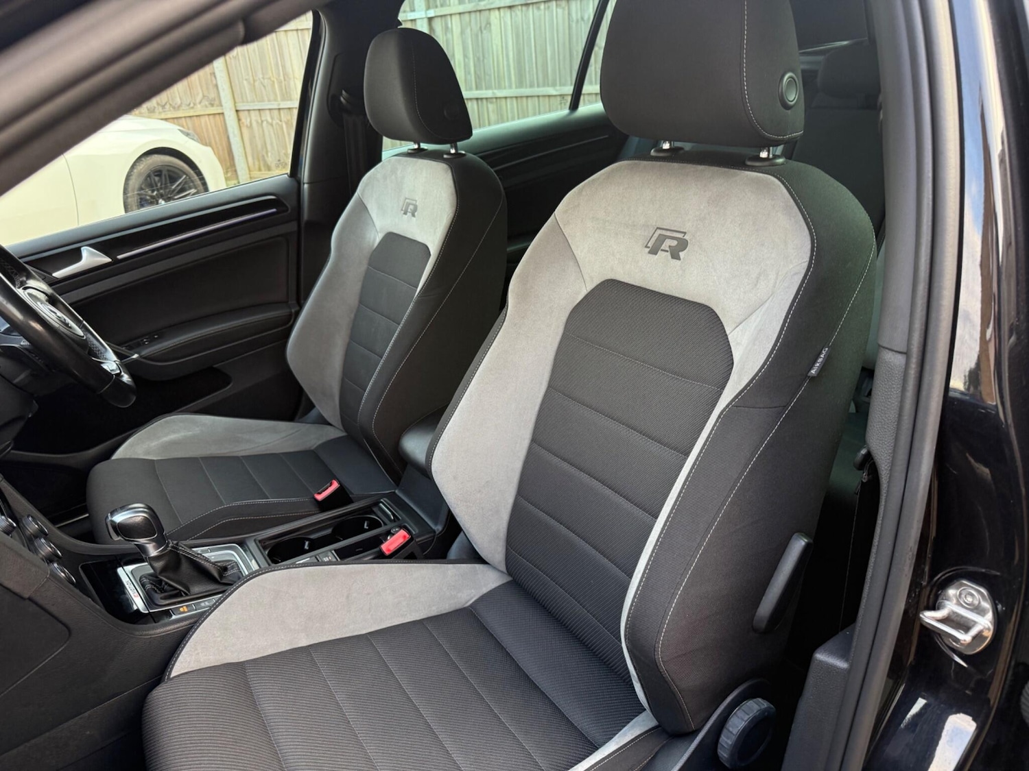 Used Volkswagen Golf 2016 for sale - 78034619: Photo 38