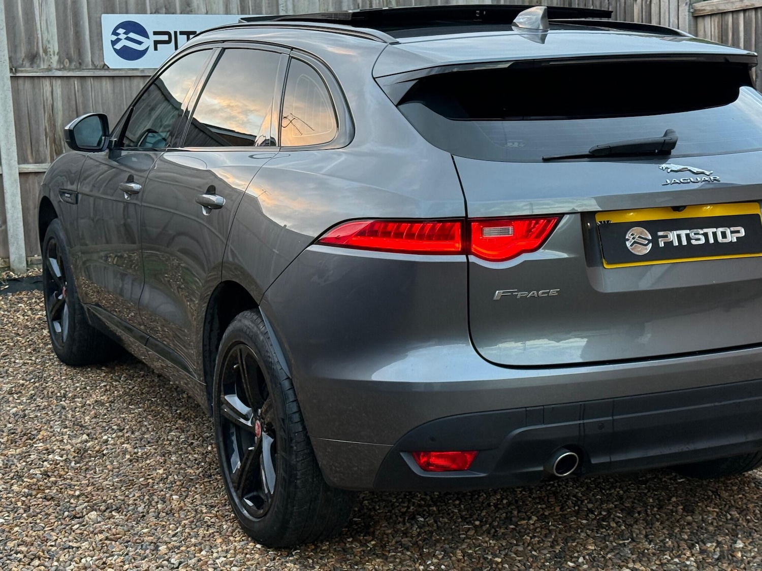 Used Jaguar F-Pace 2019 for sale - 77174858: Photo 15