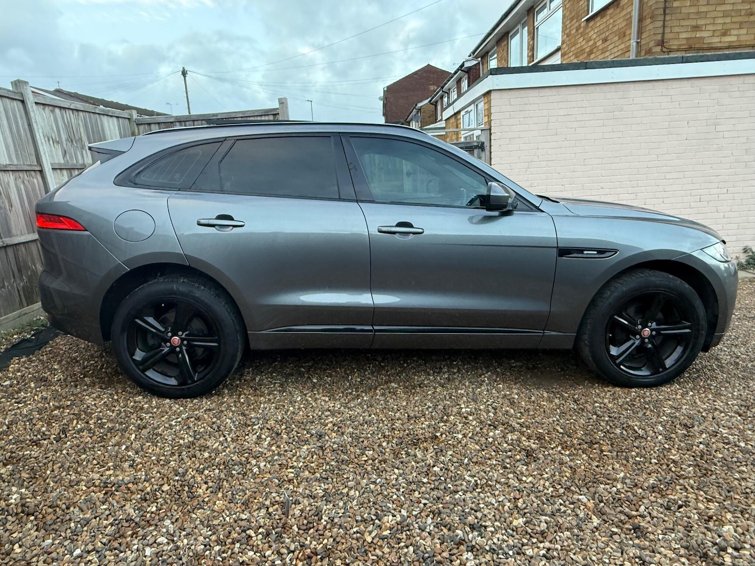 Used Jaguar F-Pace 2019 for sale - 77174858: Photo 4