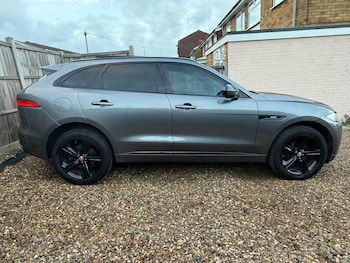 Used Jaguar F-Pace 2019 for sale - 77174858: Photo