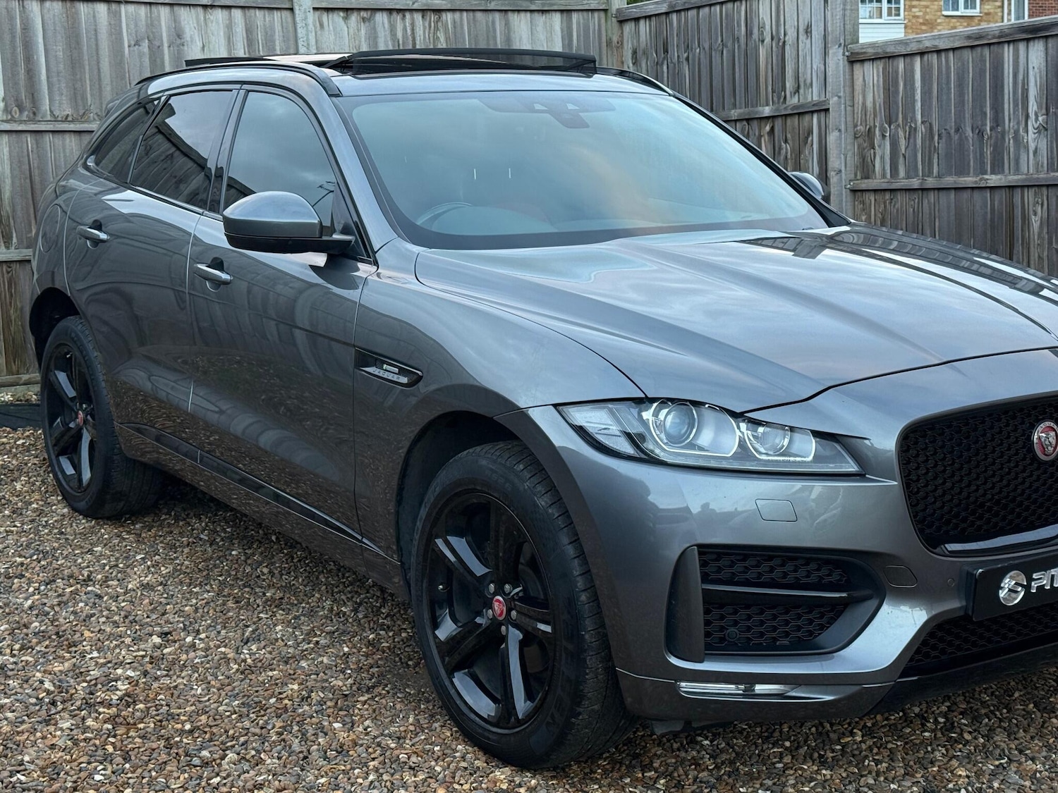 Used Jaguar F-Pace 2019 for sale - 77174858: Photo 5