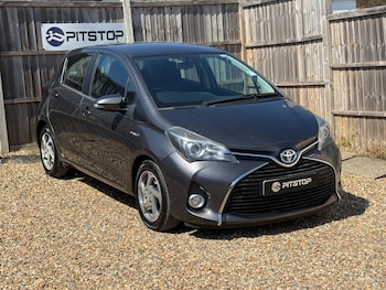 Used Toyota Yaris 2015 for sale - 79158199: Photo