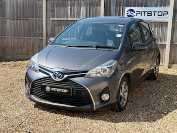 Used Toyota Yaris 2015 for sale - 79158199: Photo