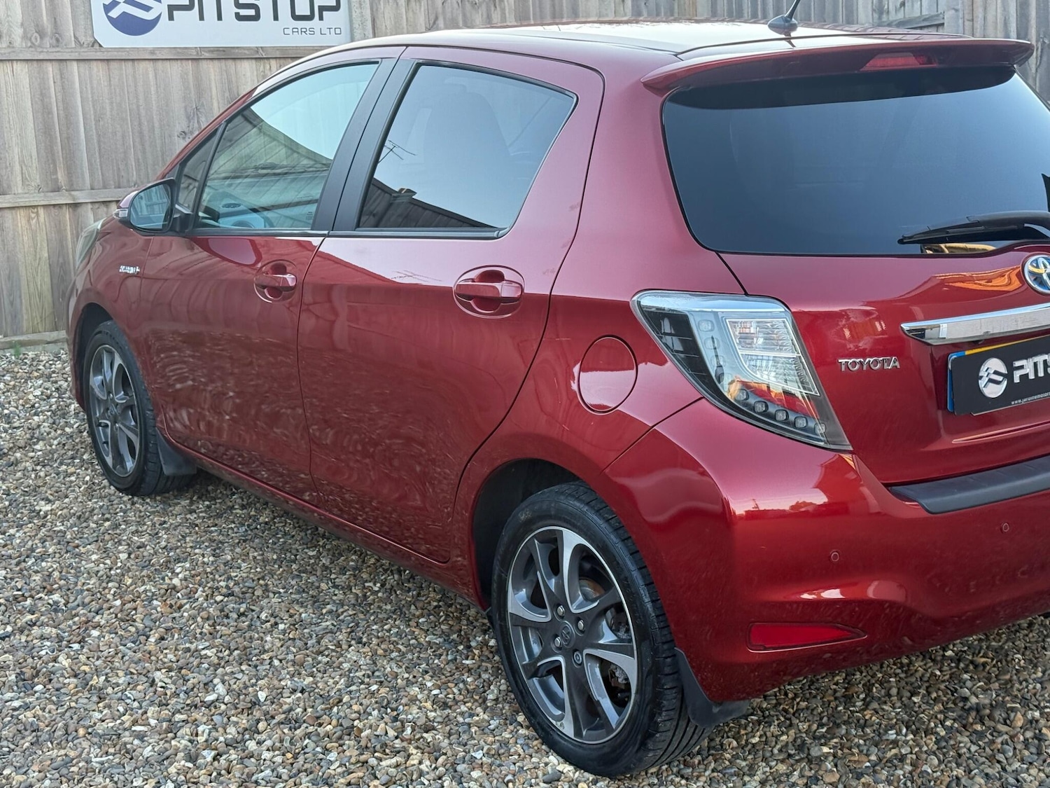 Used Toyota Yaris 2014 for sale - 77724097: Photo 12