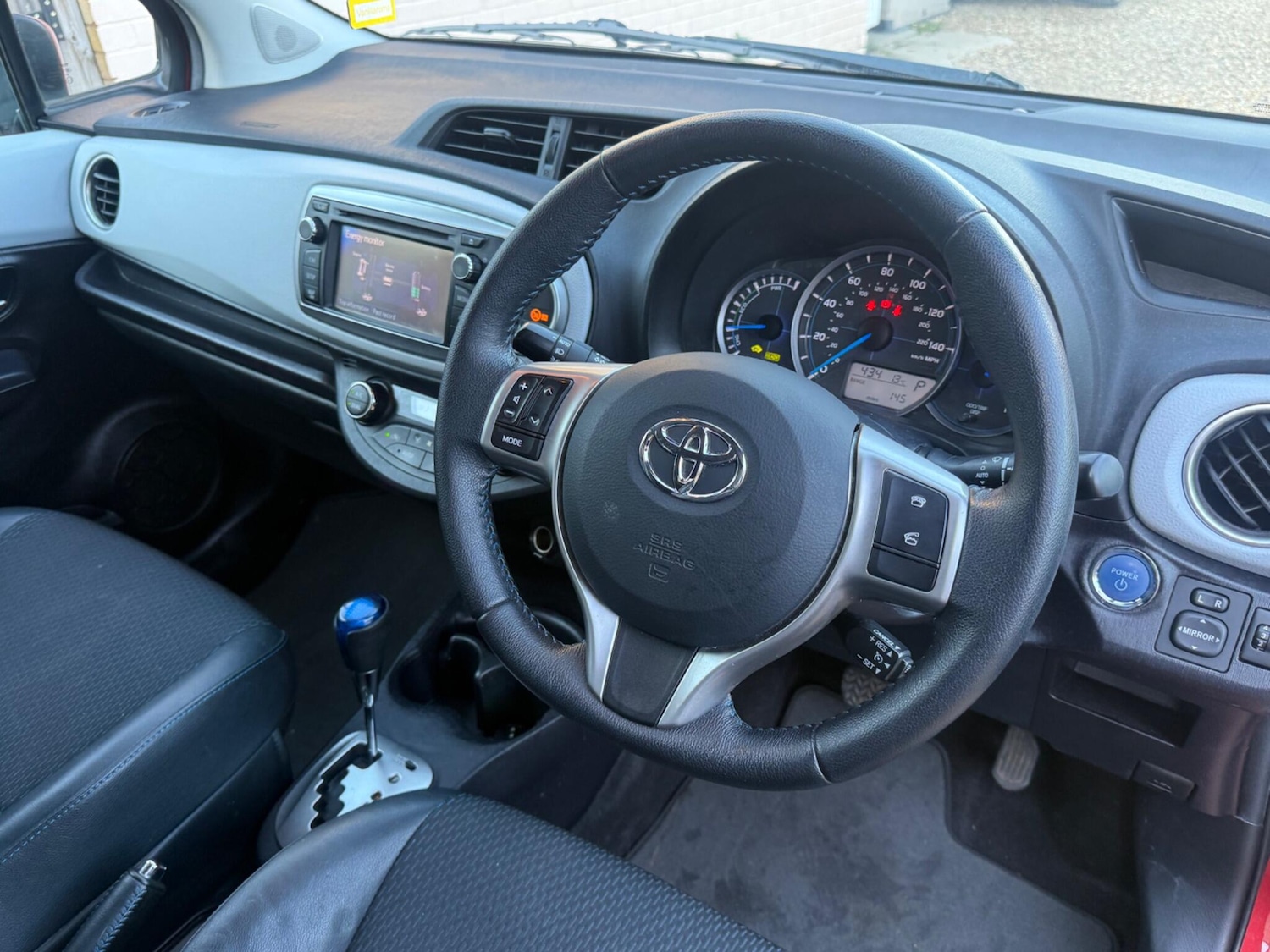 Used Toyota Yaris 2014 for sale - 77724097: Photo 18