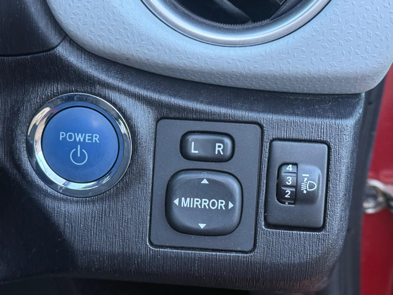 Used Toyota Yaris 2014 for sale - 77724097: Photo 25