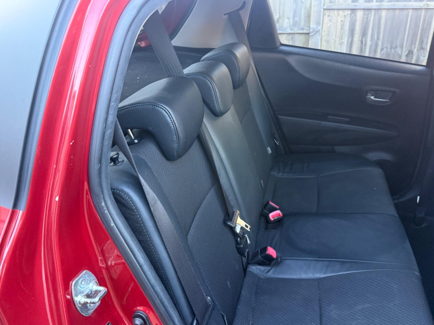 Used Toyota Yaris 2014 for sale - 77724097: Photo 28