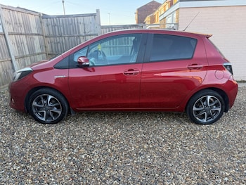 Used Toyota Yaris 2014 for sale - 77724097: Photo