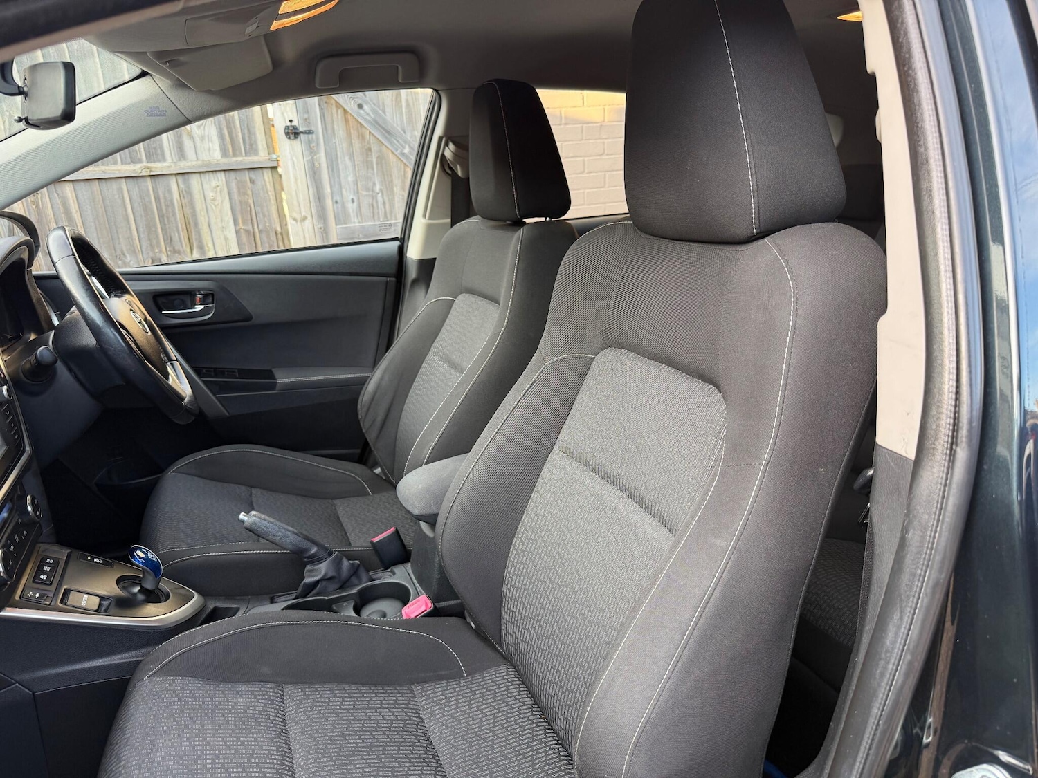 Used Toyota Auris 2015 for sale - 77203332: Photo 31