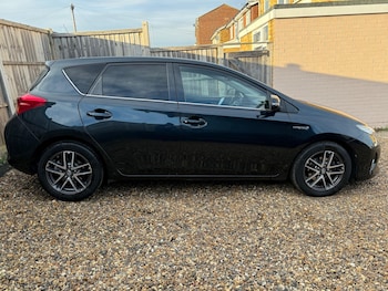 Used Toyota Auris 2015 for sale - 77203332: Photo
