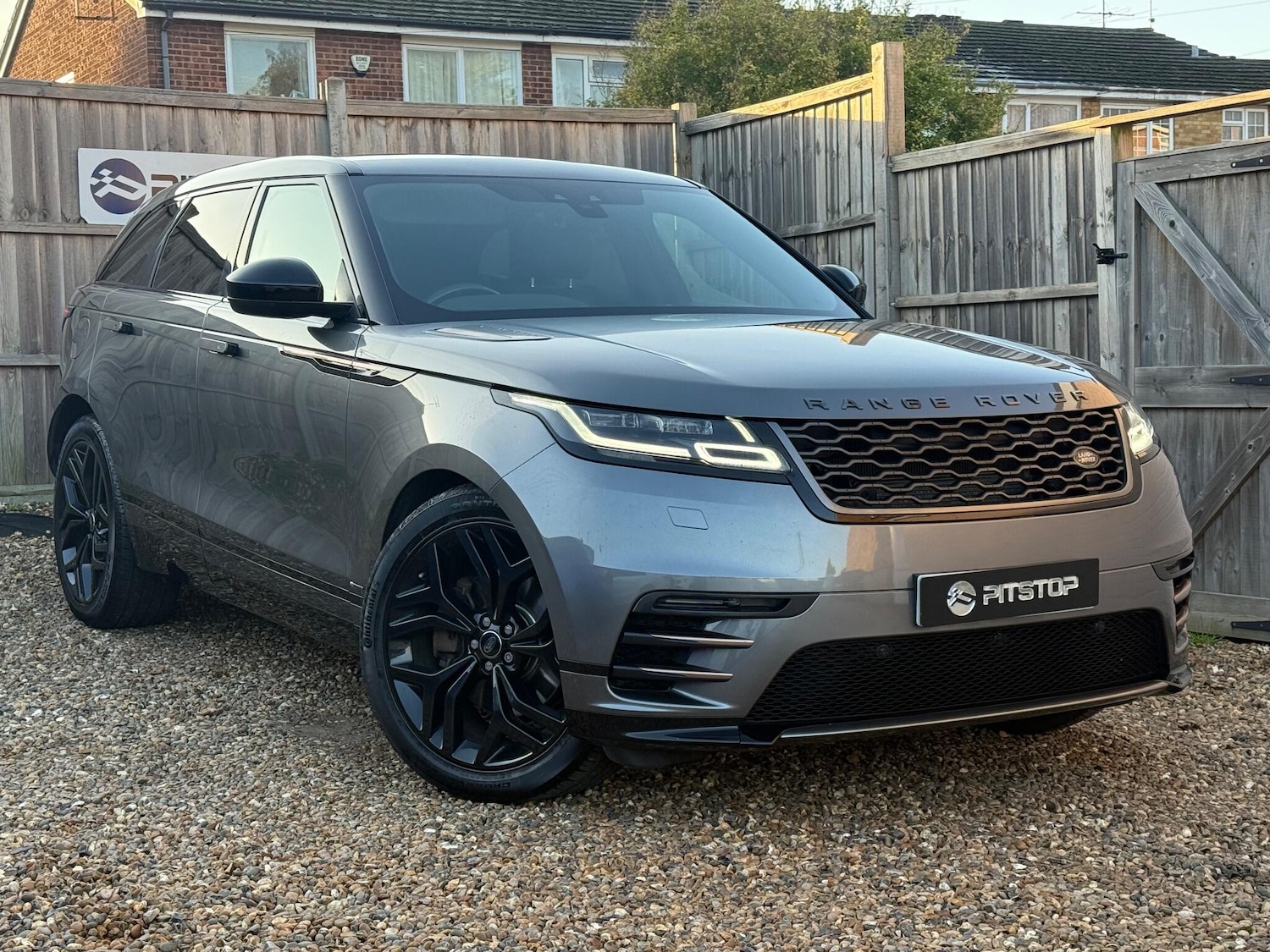 Used Land Rover Range Rover Velar 2017 for sale - 77081372: Photo 1