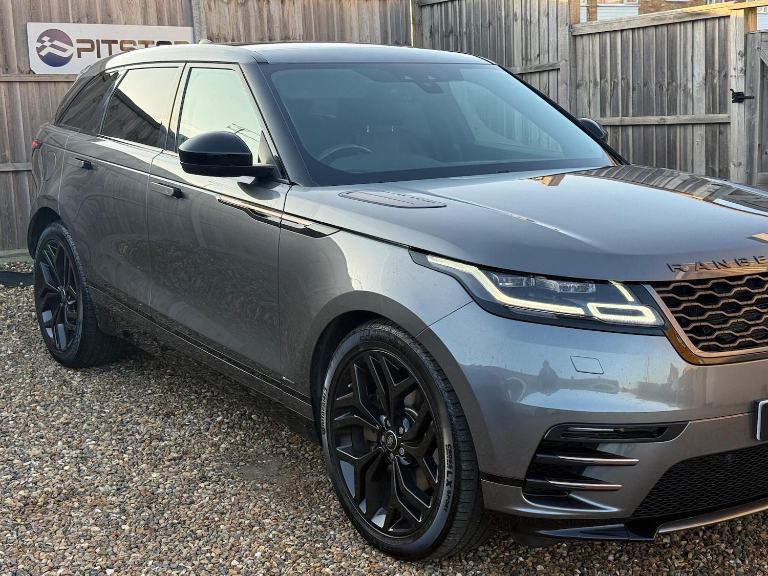 Used Land Rover Range Rover Velar 2017 for sale - 77081372: Photo 11