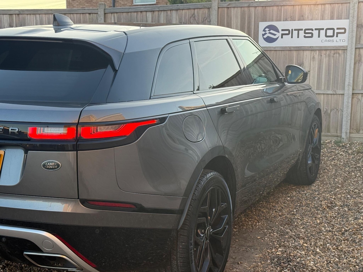 Used Land Rover Range Rover Velar 2017 for sale - 77081372: Photo 13