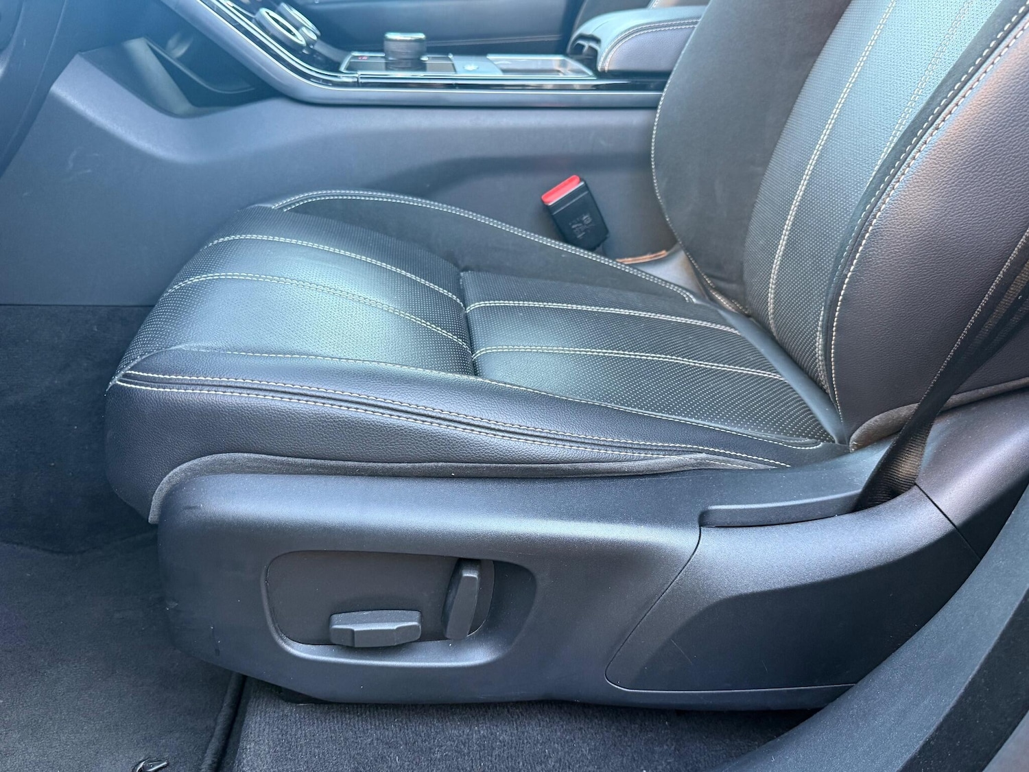 Used Land Rover Range Rover Velar 2017 for sale - 77081372: Photo 45