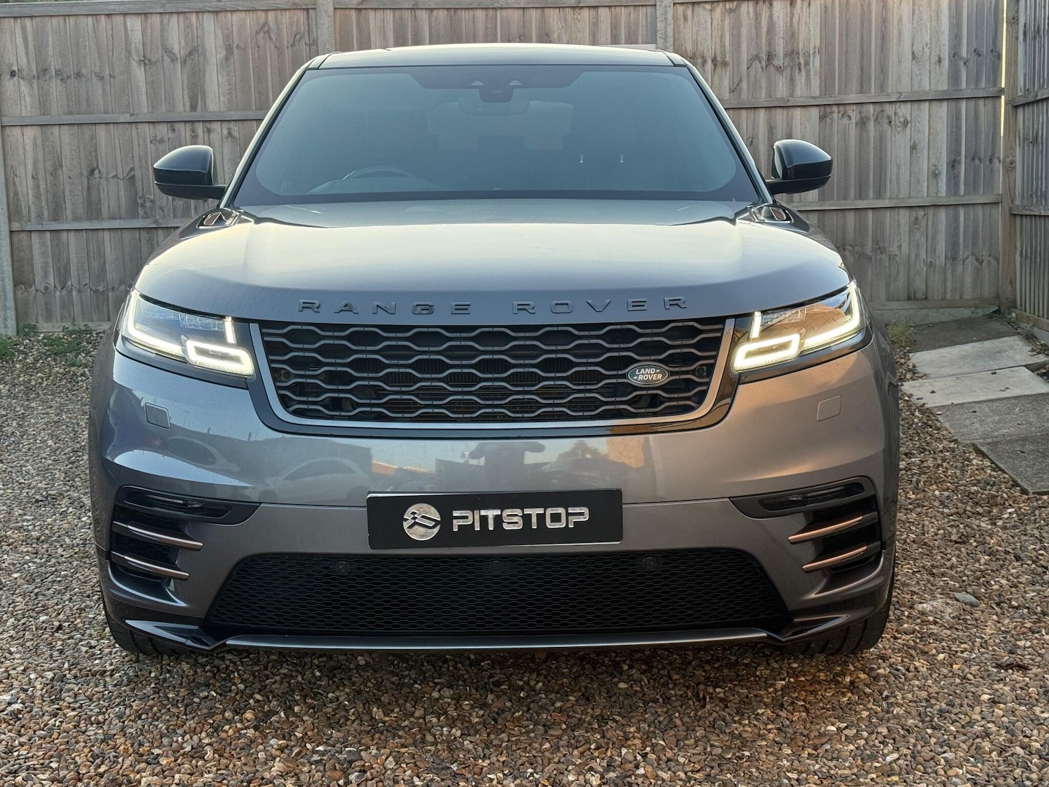 Used Land Rover Range Rover Velar 2017 for sale - 77081372: Photo 5