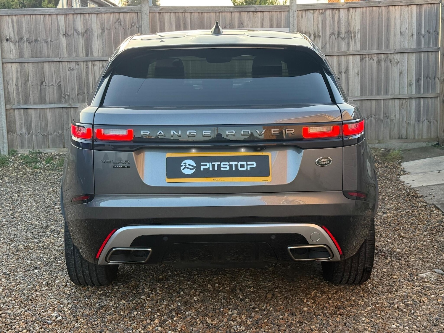 Used Land Rover Range Rover Velar 2017 for sale - 77081372: Photo 9