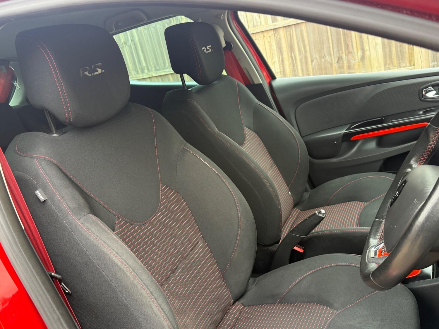 Used Renault Clio for sale - 77853773: Photo 35