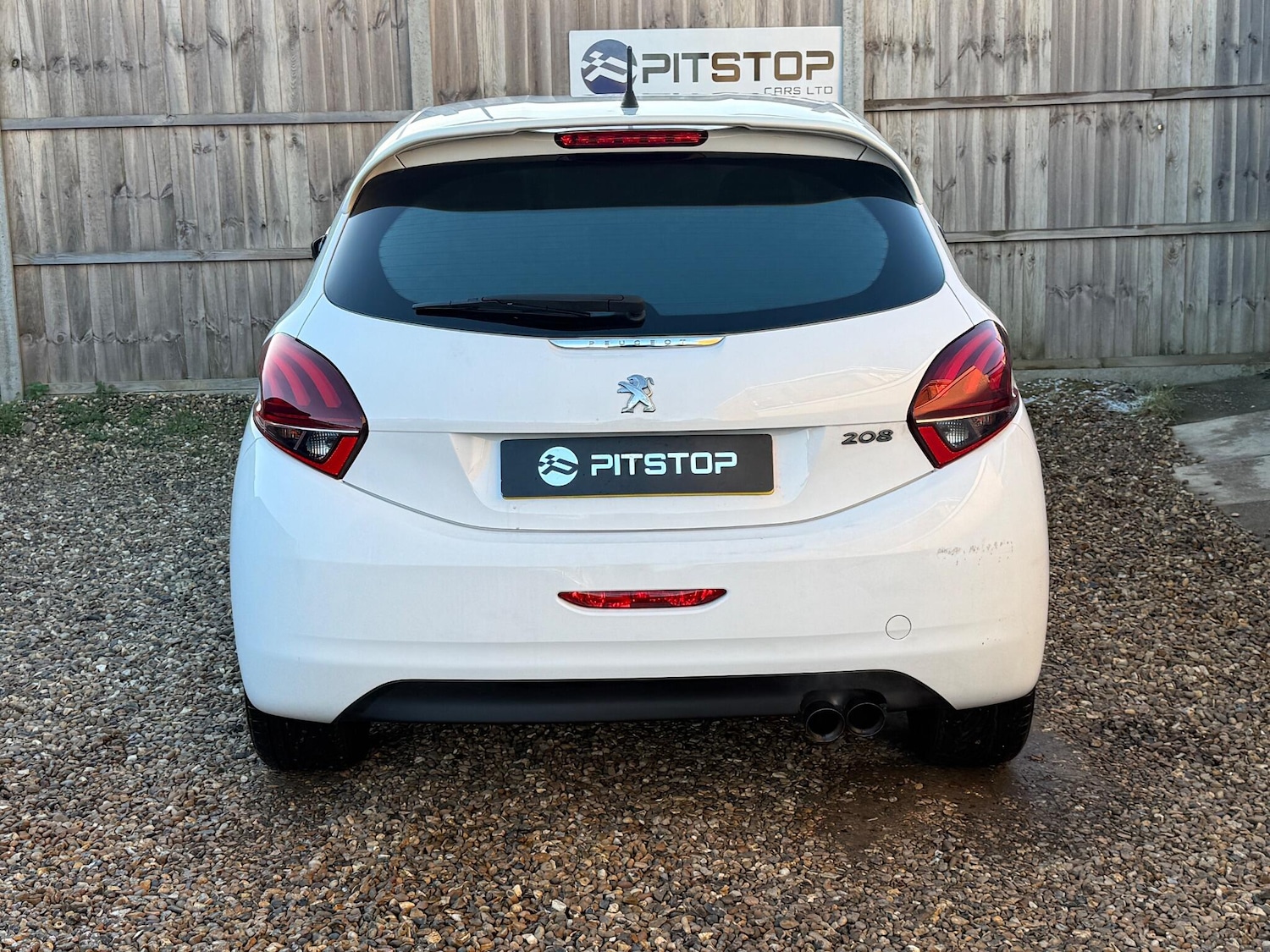 Used Peugeot 208 2015 for sale - 77131544: Photo 7