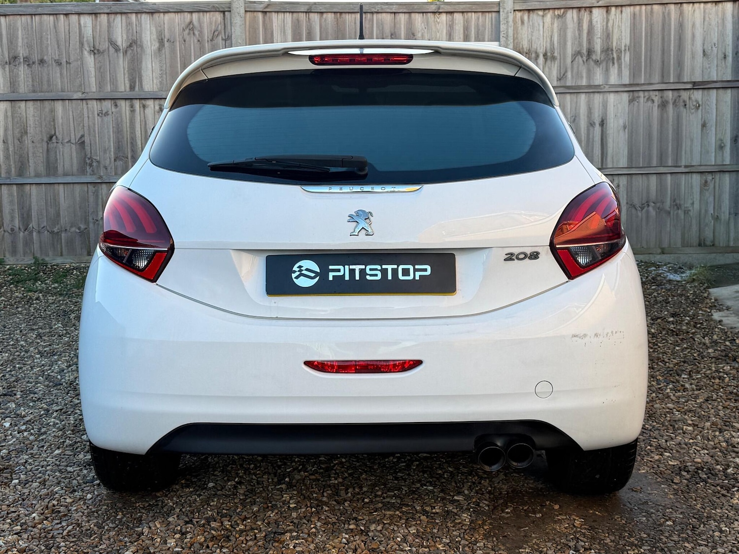 Used Peugeot 208 2015 for sale - 77131544: Photo 9