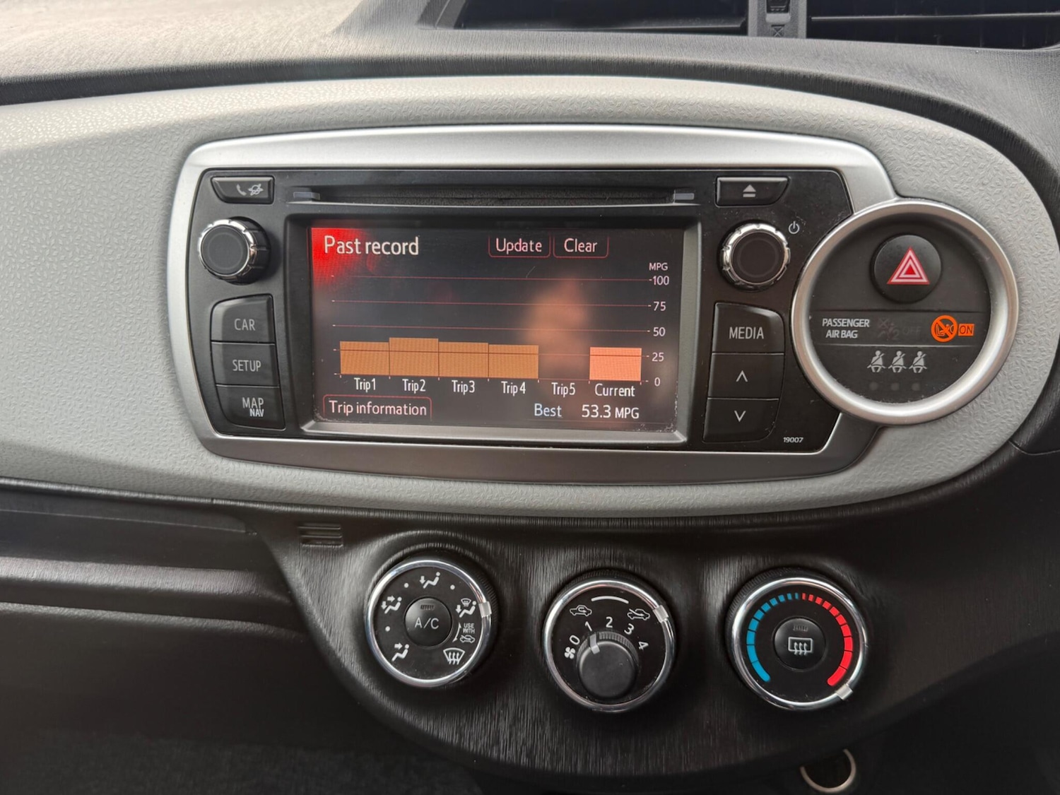 Used Toyota Yaris 2012 for sale - 77586643: Photo 24