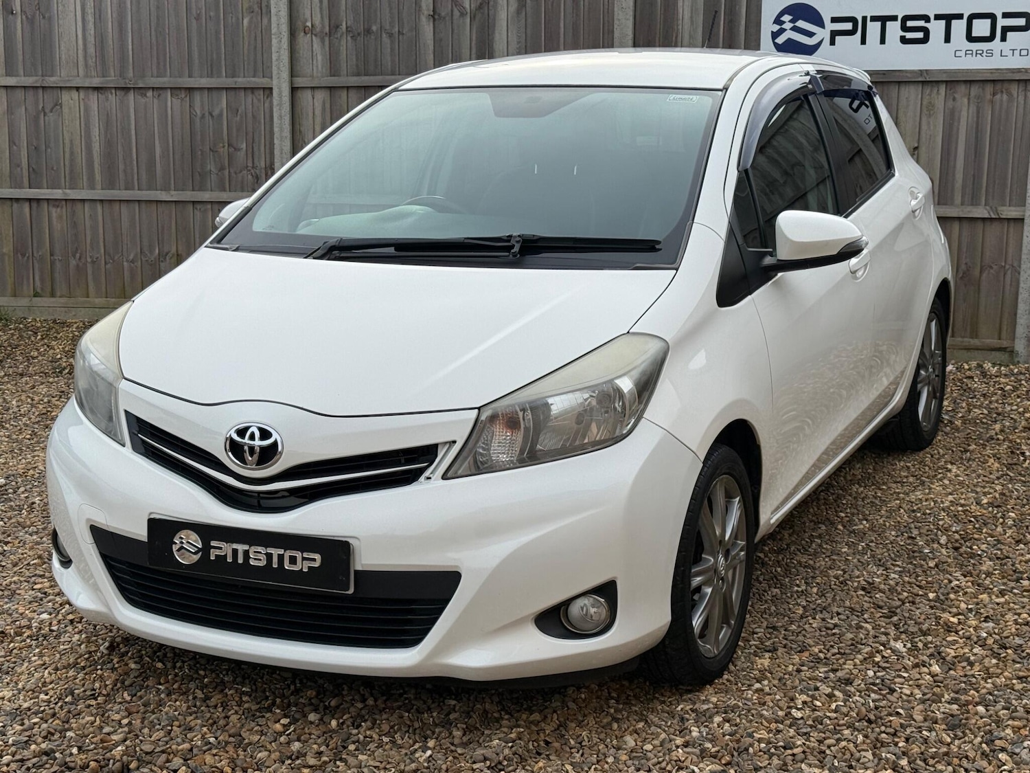 Used Toyota Yaris 2012 for sale - 77586643: Photo 4