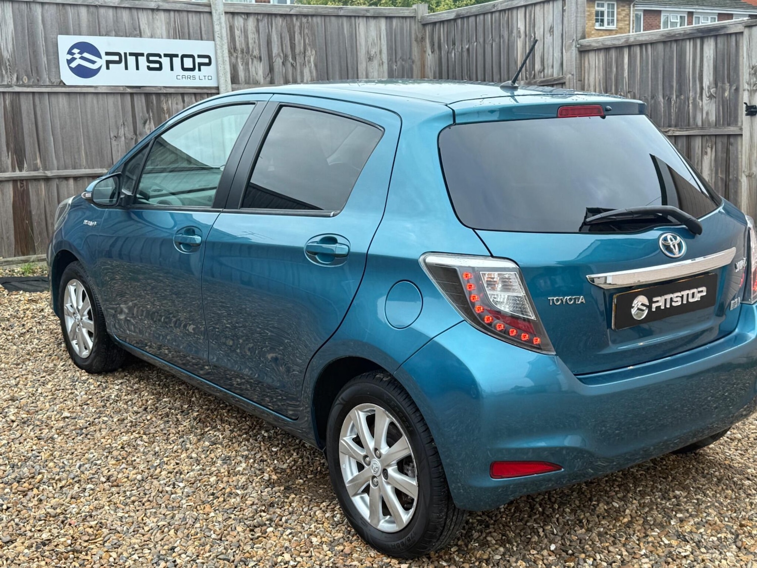 Used Toyota Yaris 2013 for sale - 76780893: Photo 12