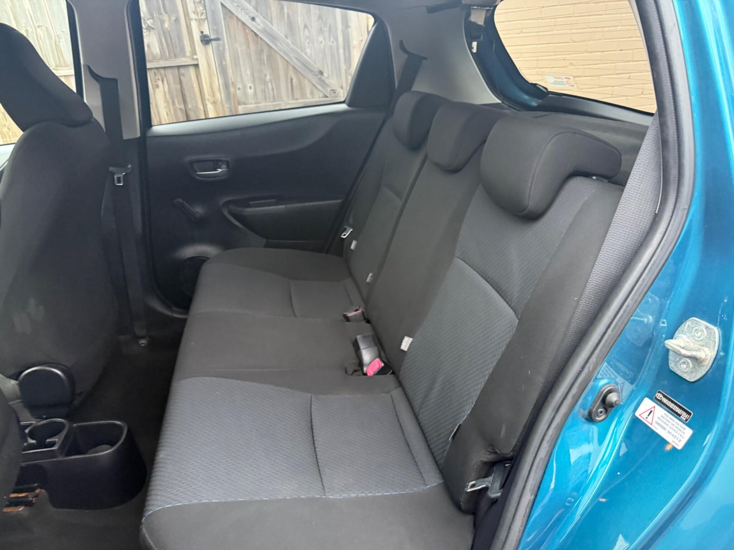 Used Toyota Yaris 2013 for sale - 76780893: Photo 21