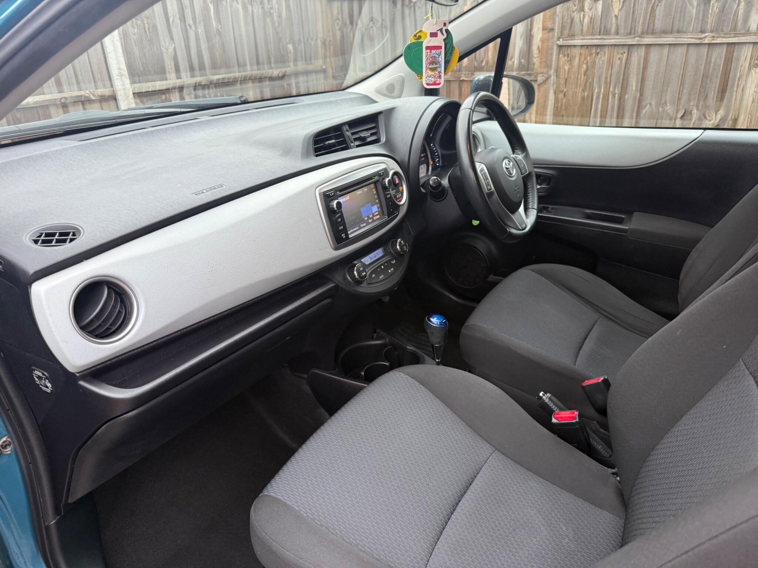 Used Toyota Yaris 2013 for sale - 76780893: Photo 26