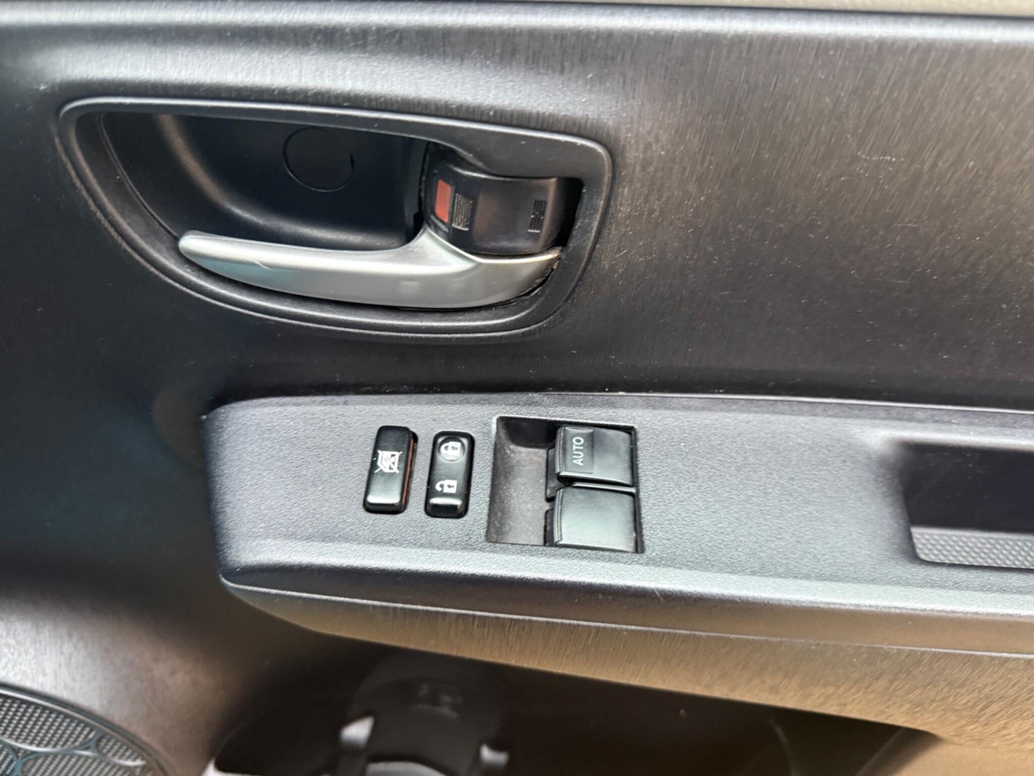 Used Toyota Yaris 2013 for sale - 76780893: Photo 35