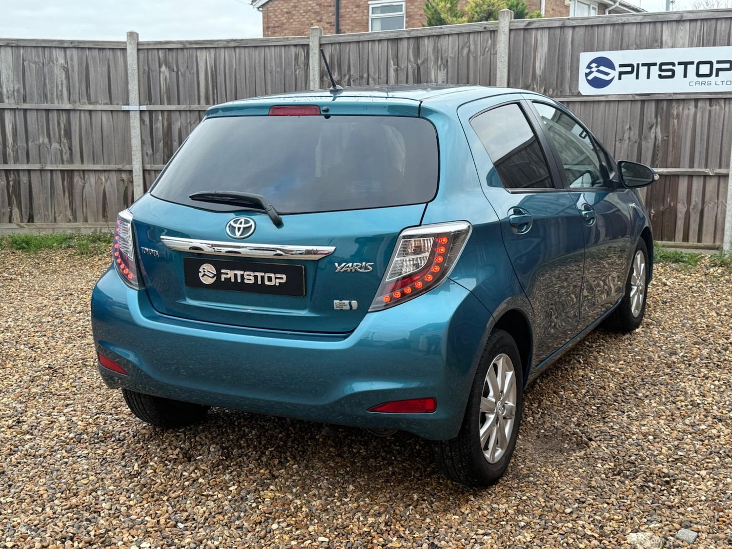 Used Toyota Yaris 2013 for sale - 76780893: Photo 8