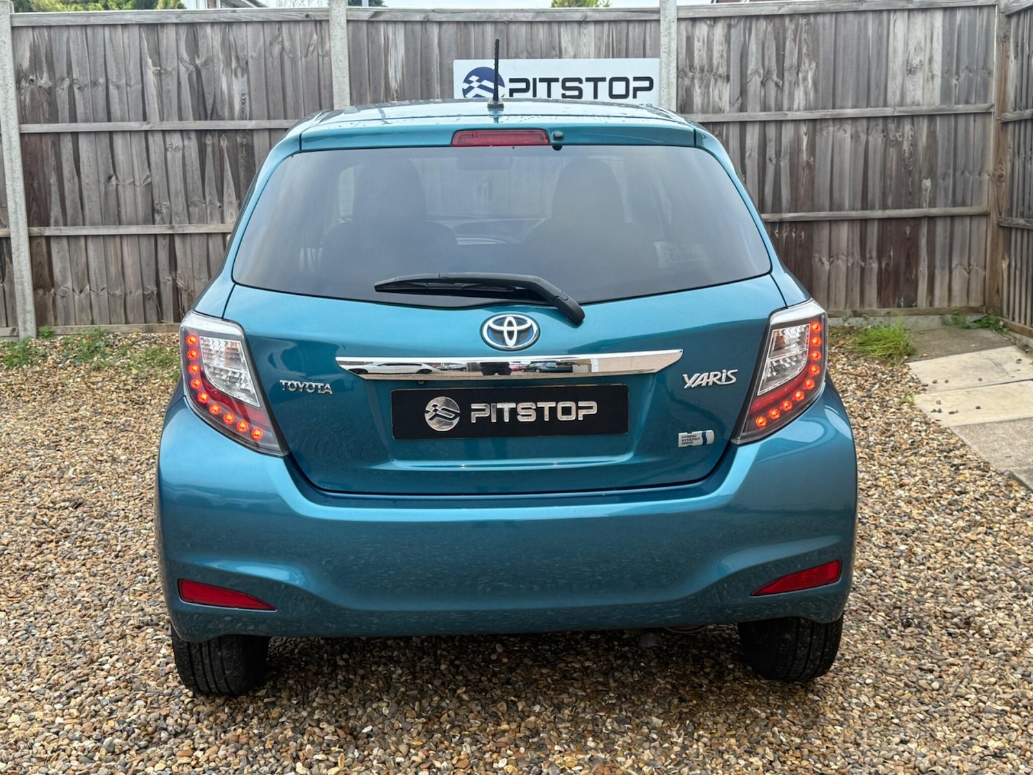 Used Toyota Yaris 2013 for sale - 76780893: Photo 9